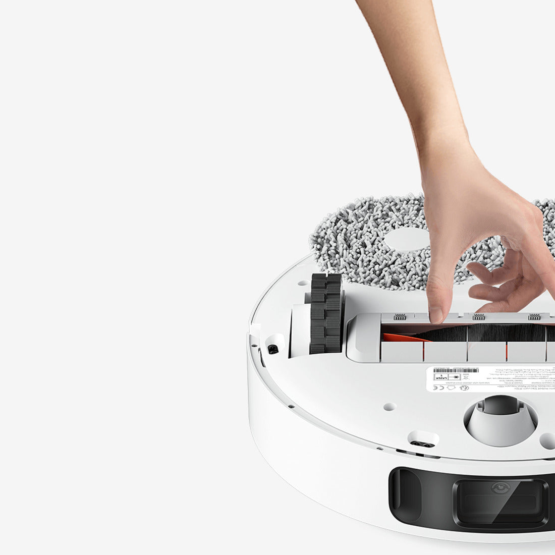 Compatible robot brush-compartment maintenance