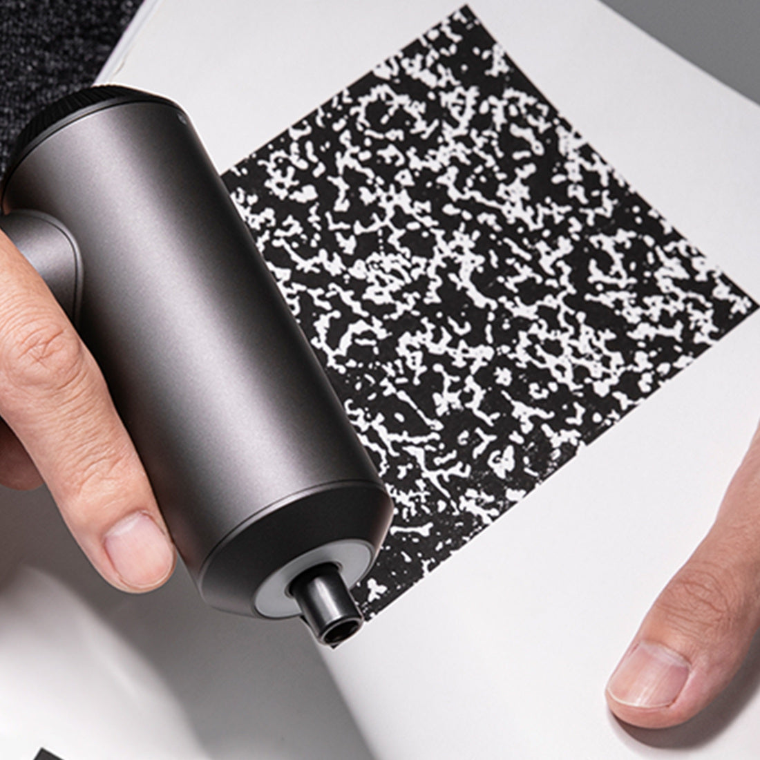 Mijia electric screwdriver trigger and grip during household fastening