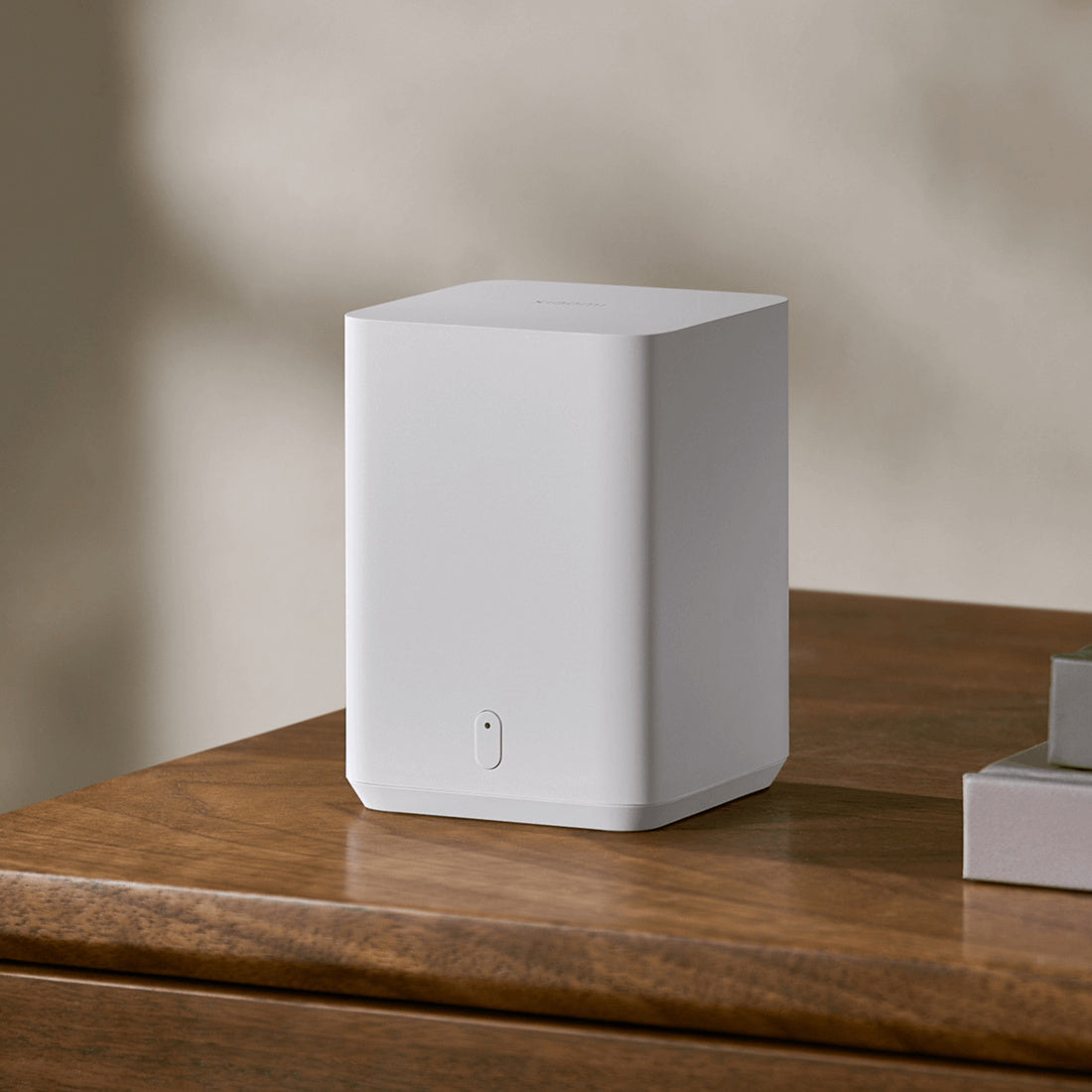 Xiaomi Outdoor Camera Base Station - view 2