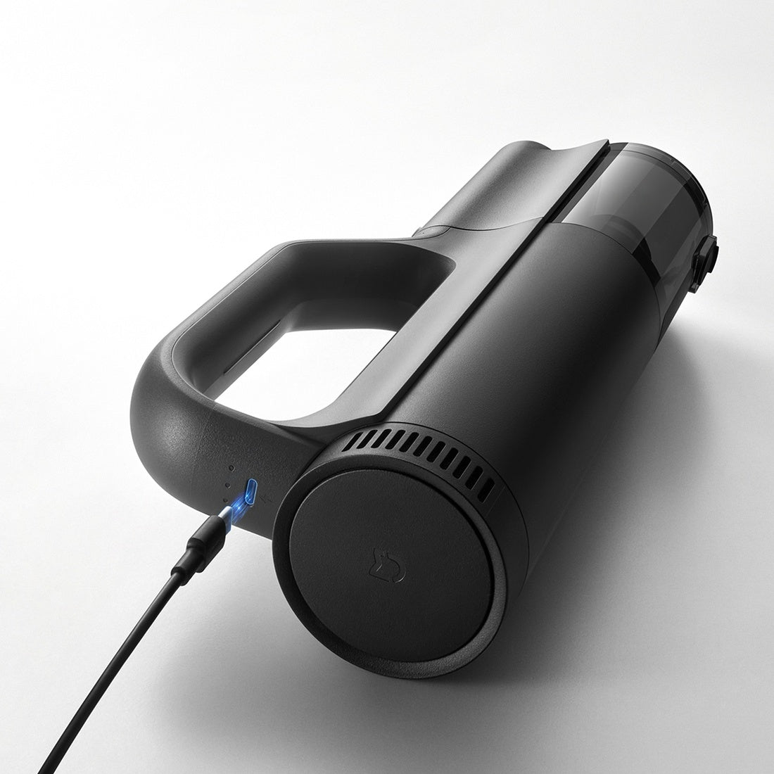 USB-C charging connection on the Mijia Car Vacuum Cleaner